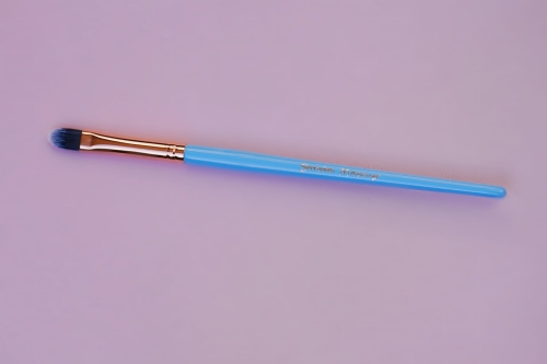 flat-cream-eyeshadow-brush-soroka-1s.jpg