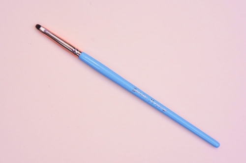 precision-eye-makeup-brush-soroka-li.jpg
